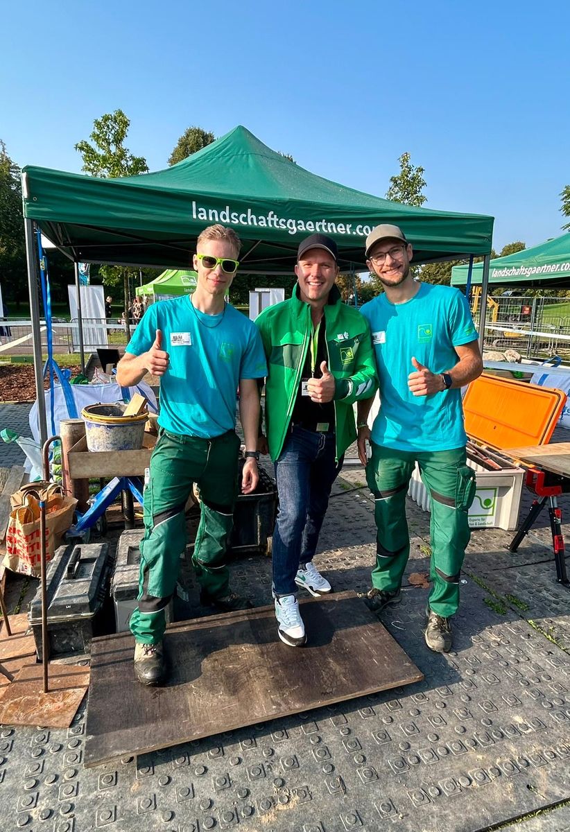 Marc-Aurel Spalek & Lennard Weitzmann nach ihrem Sieg beim Landschaftsgärtner-Cup 2025 in Berlin